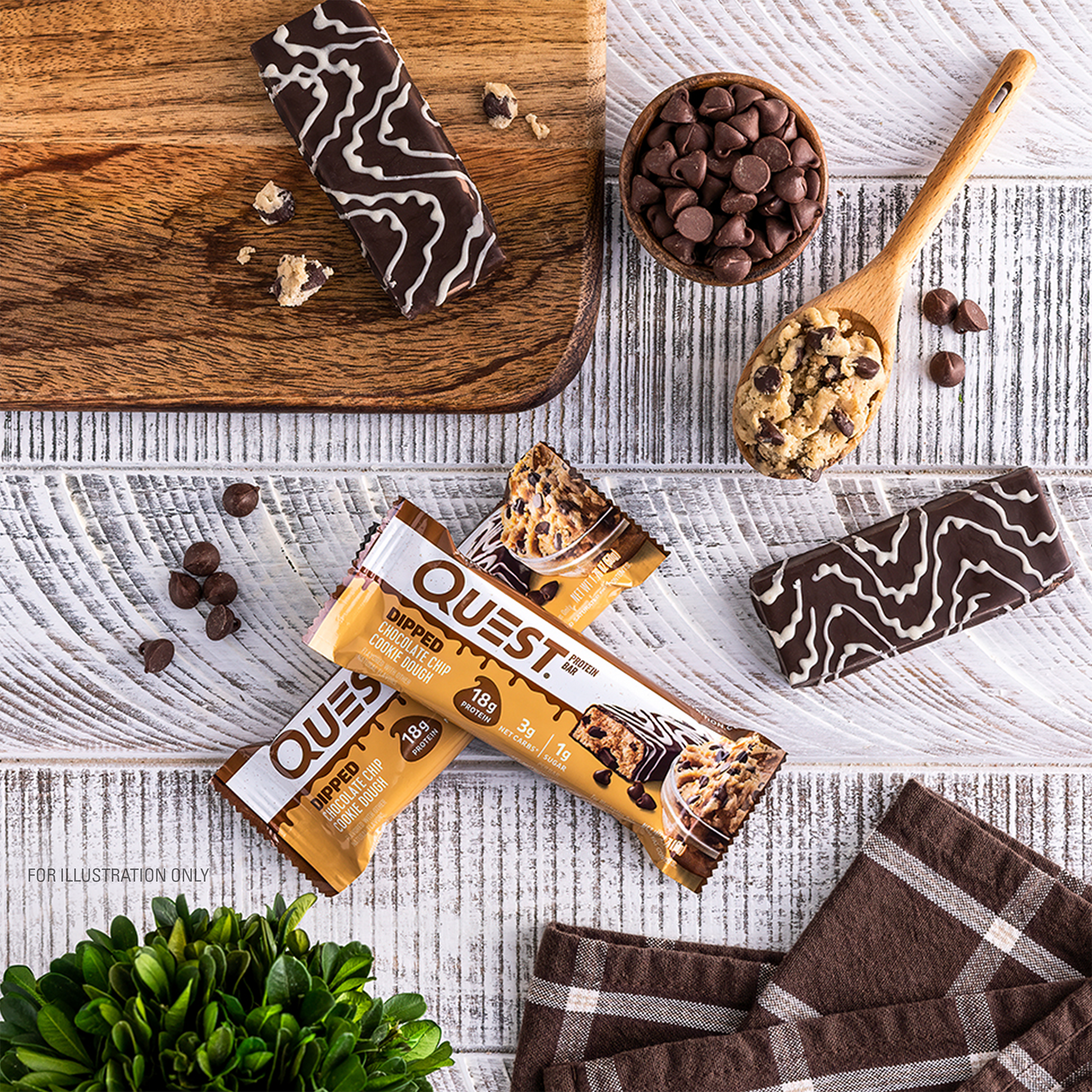 dipped-chocolate-chip-cookie-dough-protein-bar-l6 qst-012268_dipped-chocolate-chip-cookie-dough-protein-bar_7.png