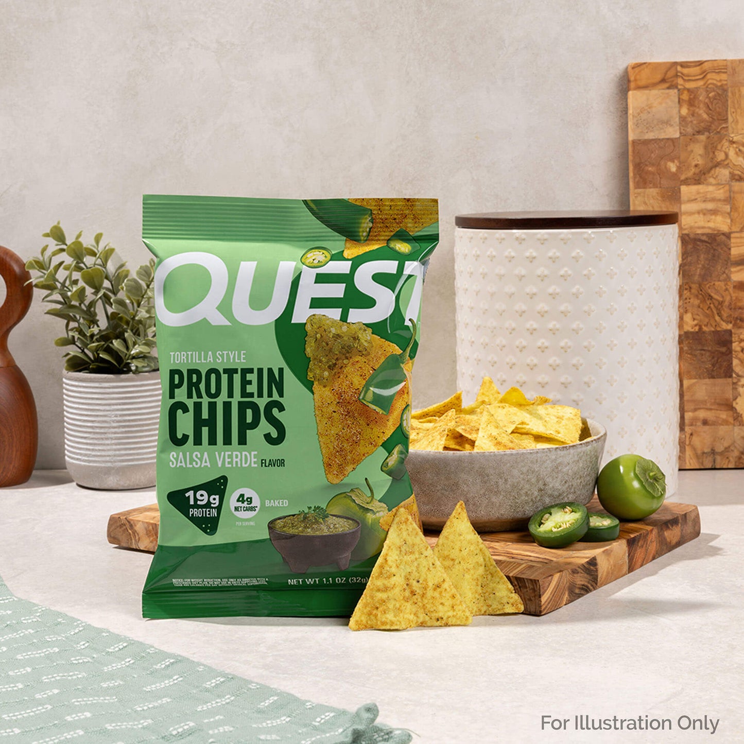 salsa-verde-tortilla-style-protein-chips-d9 qst-016419-salsa-verde-tortilla-style-protein-chips_5.jpg